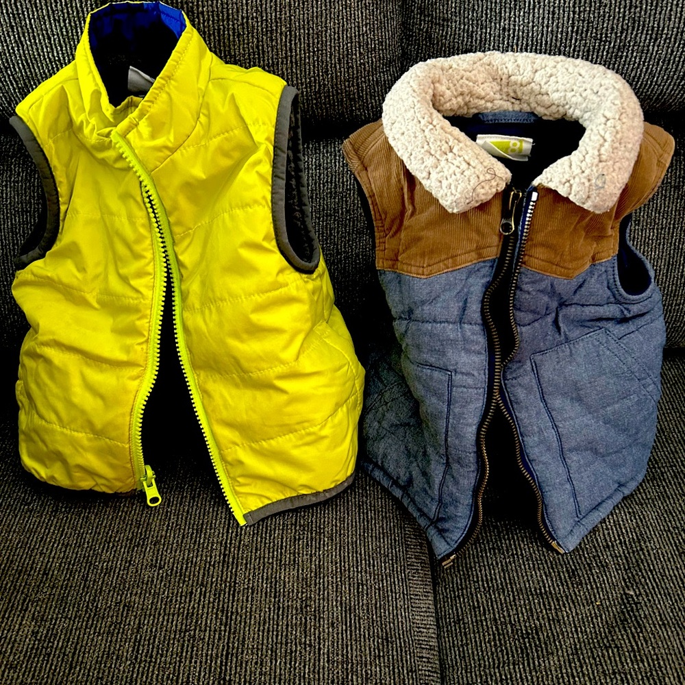 Crazy 8 toddler Boys 12-18M boy puffy vests
